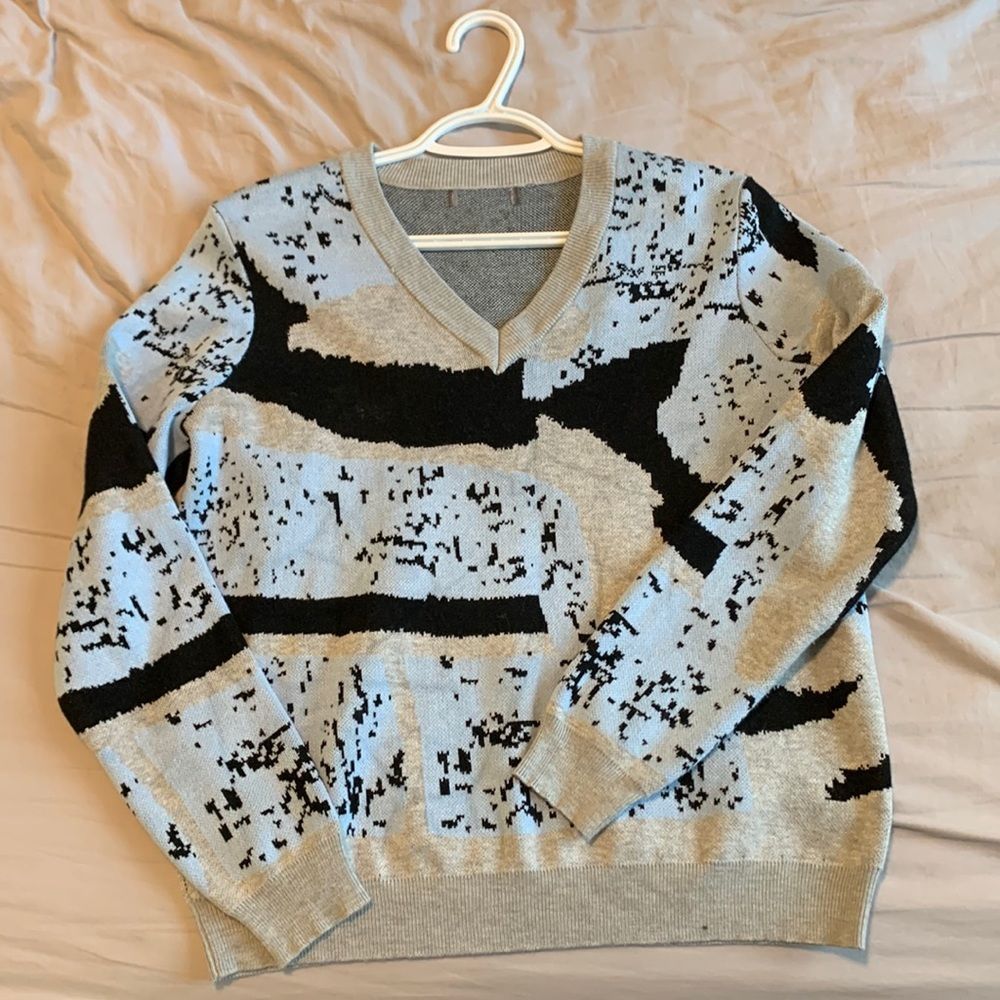 Medium knit sweater